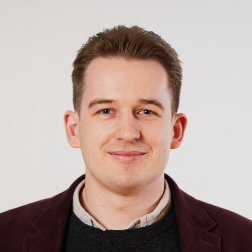 LinkedIn profile picture for Owen Pendrigh Elliott